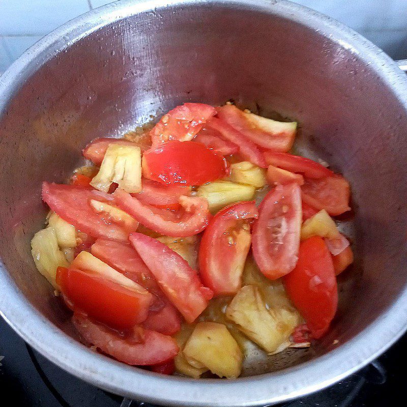 Step 3 Cooking Mackerel Soup (recipe shared by a user)