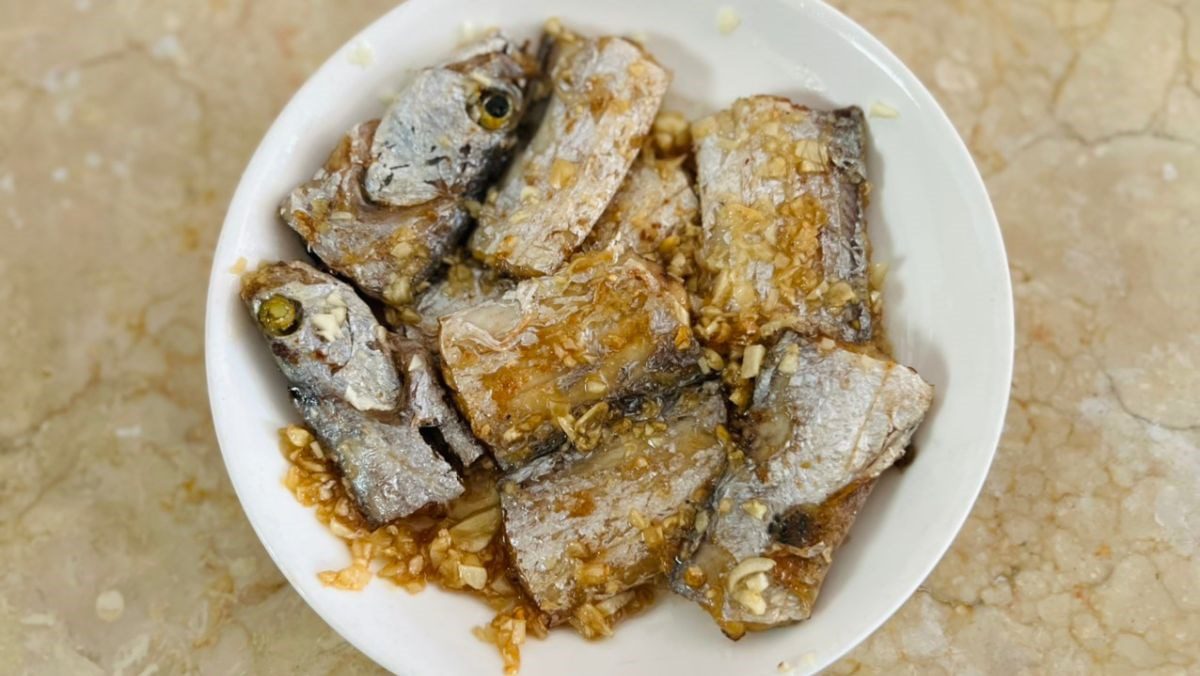 Fish in Garlic Fish Sauce