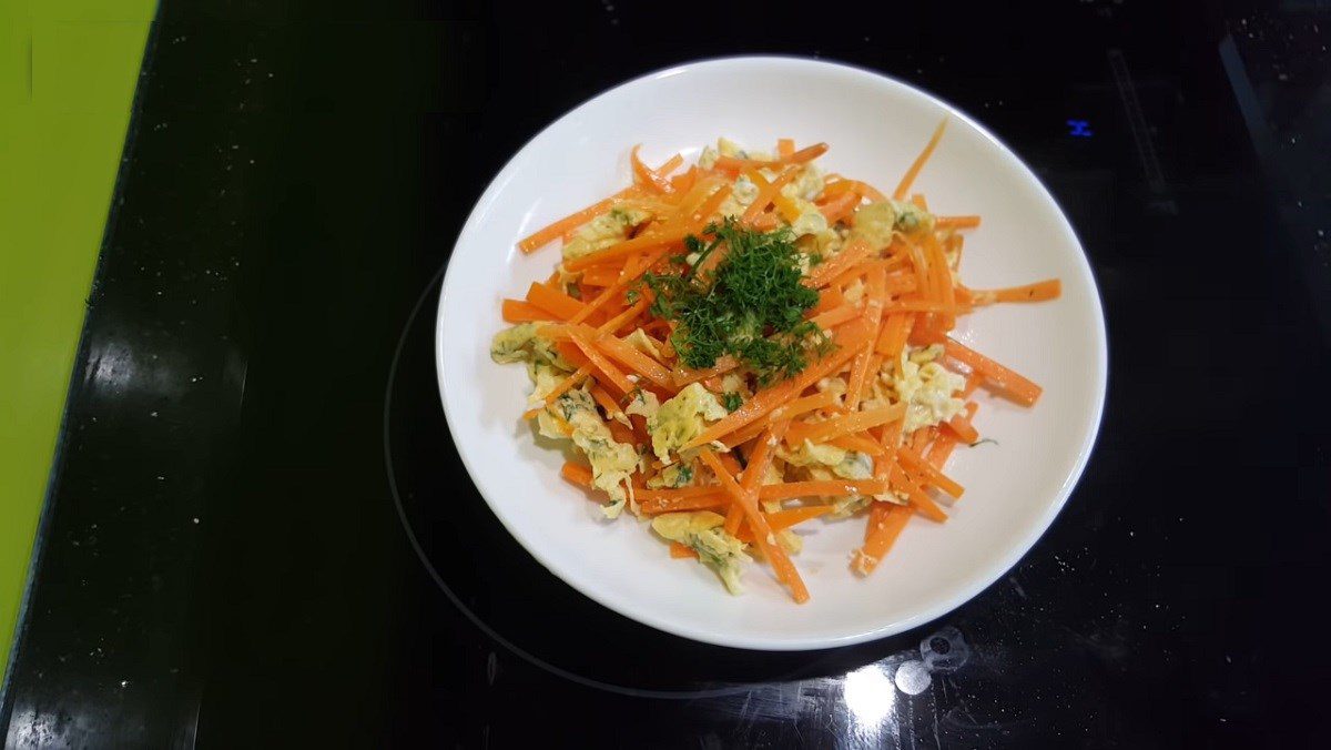 Stir-fried Carrots with Eggs