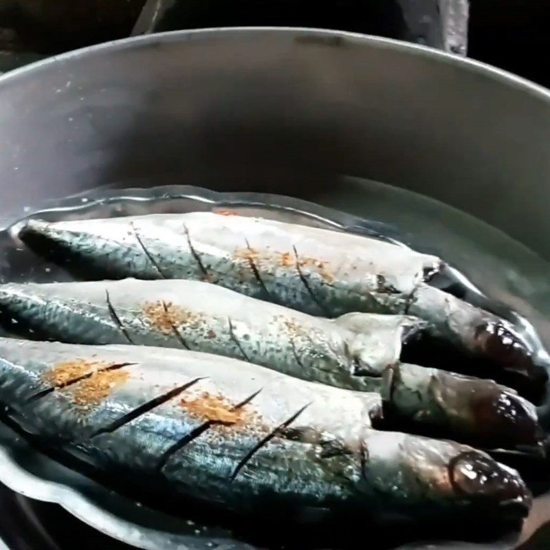 Step 4 Steaming fish Steamed saba fish with scallion oil