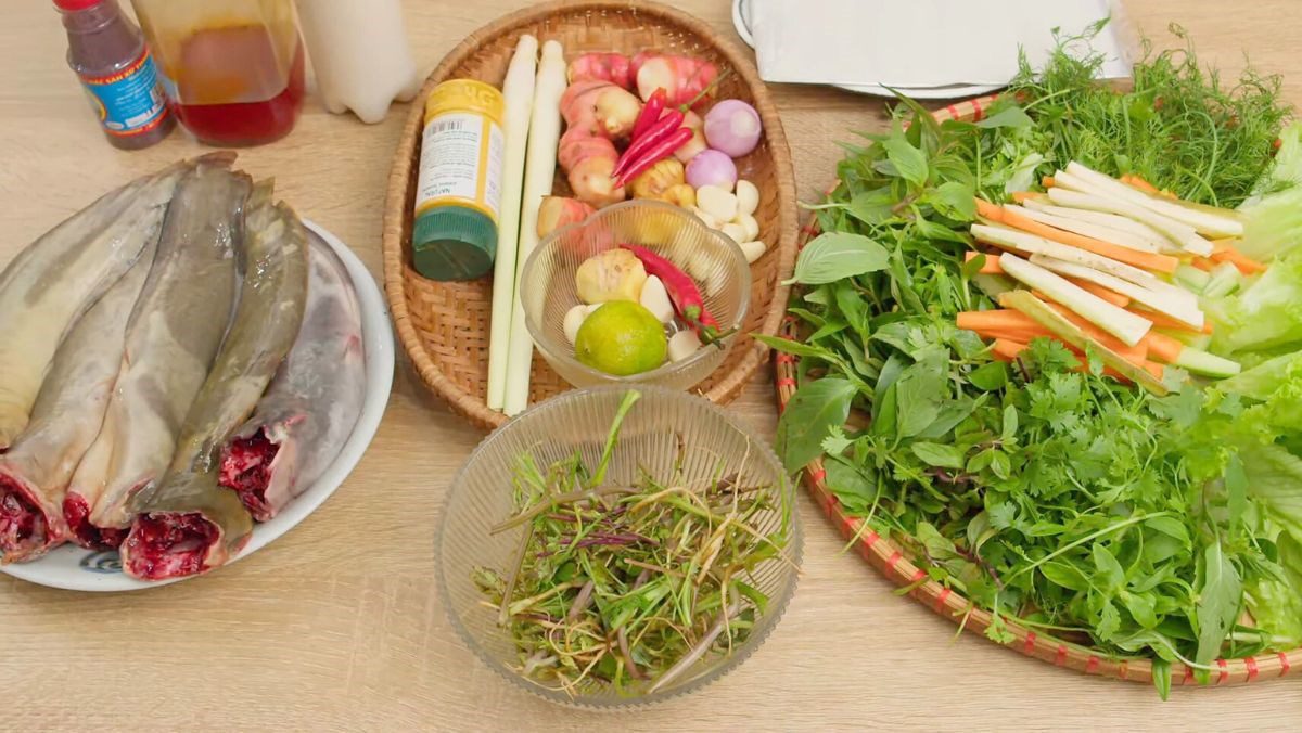 Ingredients for grilled catfish with ginger and tamarind