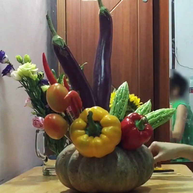 Step 2 Arrange vegetables Arrange flowers 20/10