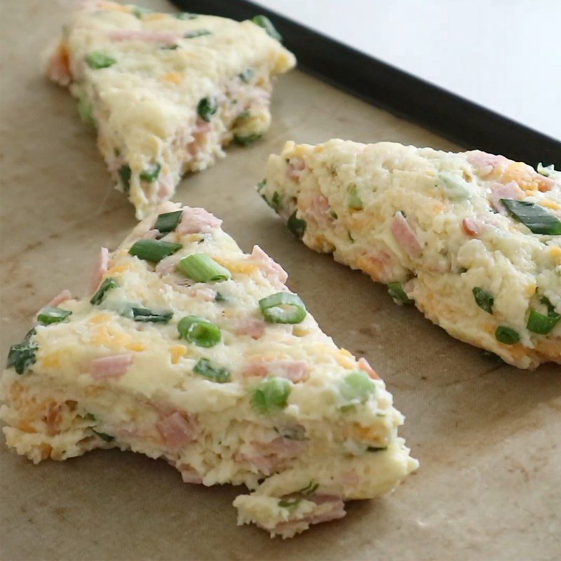 Step 4 Cut the dough, bake the scones