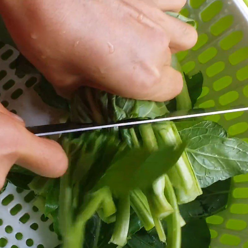 Step 2 Cut the mustard greens Boiled mustard greens