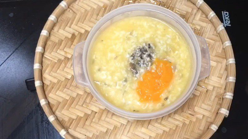 Eel and carrot porridge