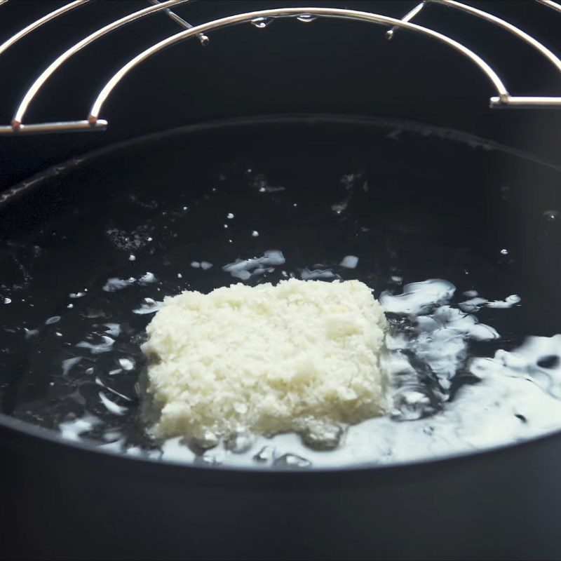 Step 5 Frying the cakes Vegetarian shrimp sweet potato