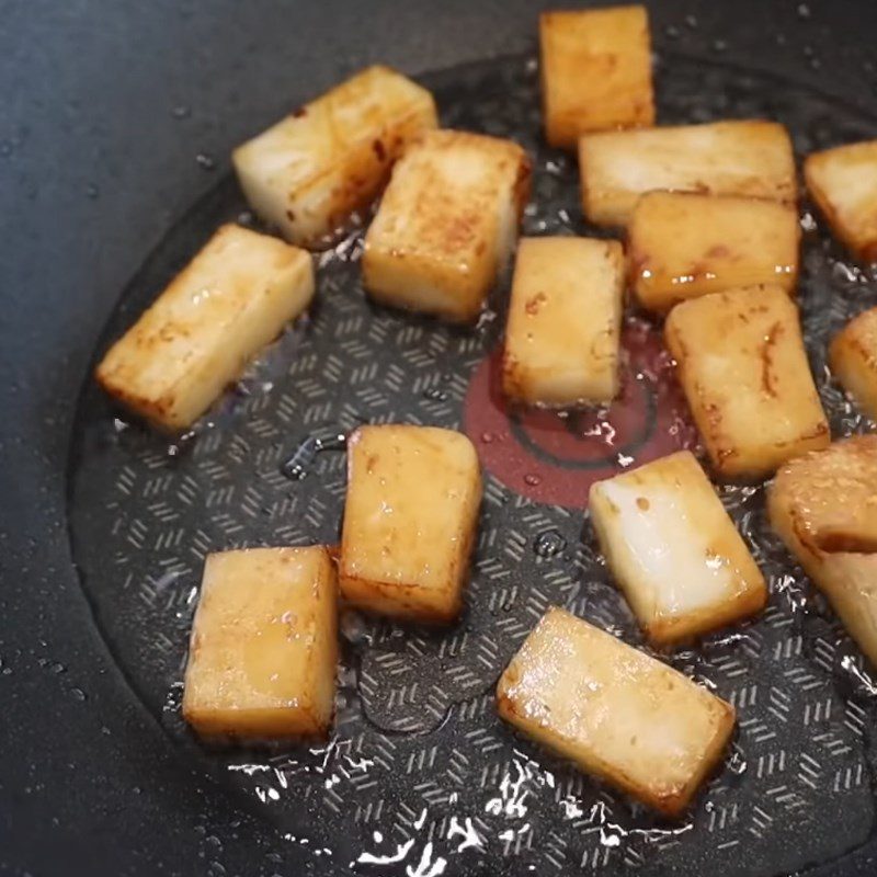 Step 5 Frying Rice Flour Cake Fried with Rice Flour