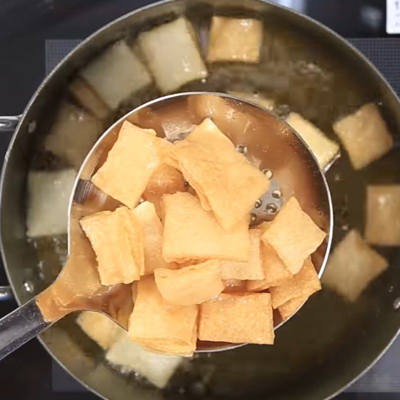 Step 2 Frying Pho Fried Pho with Chicken and Tamarind Sauce