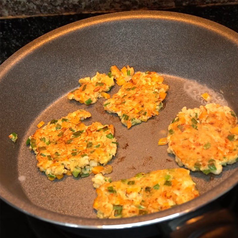 Step 5 Fry oatmeal pancakes Oatmeal pancakes