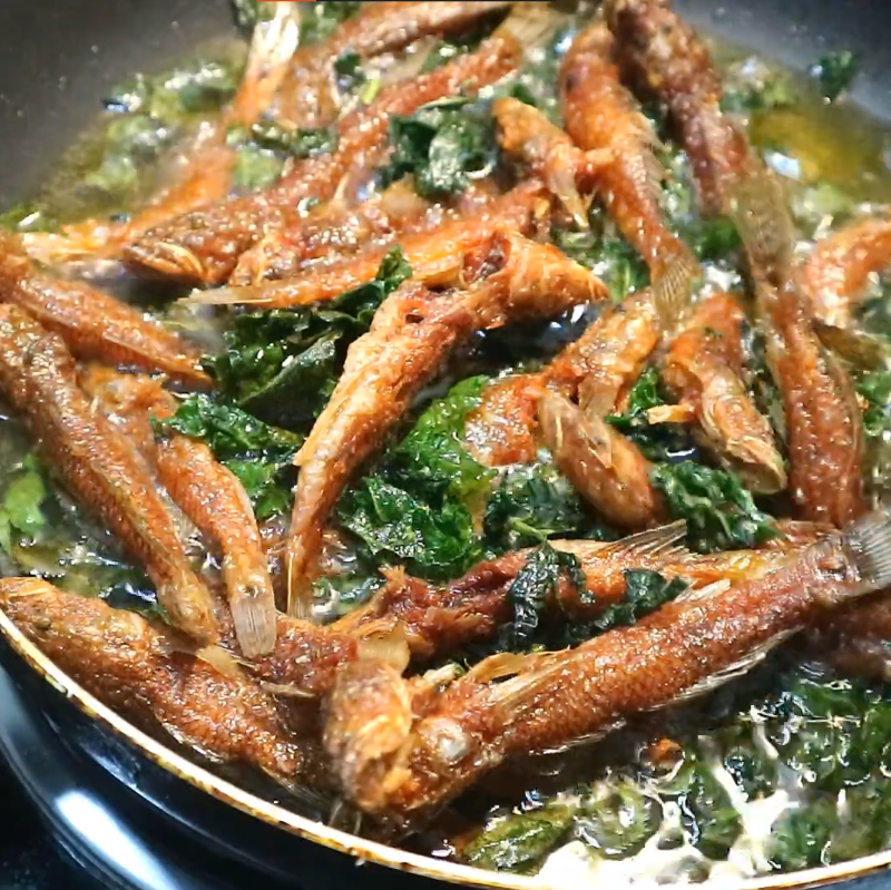 Step 3 Fry fish Fried goby fish with wild betel leaves