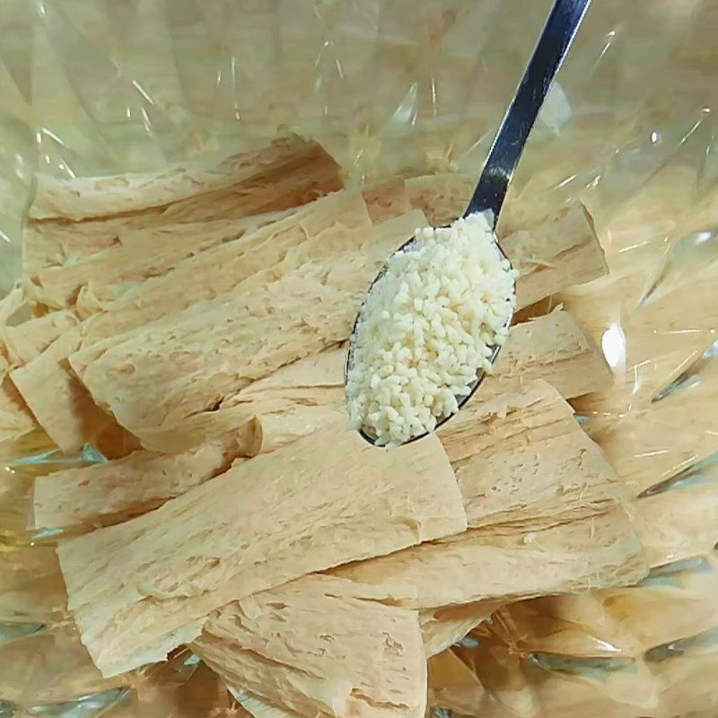 Step 4 Frying Tofu and Vegetarian Ribs Vegetarian Nam Vang Noodles