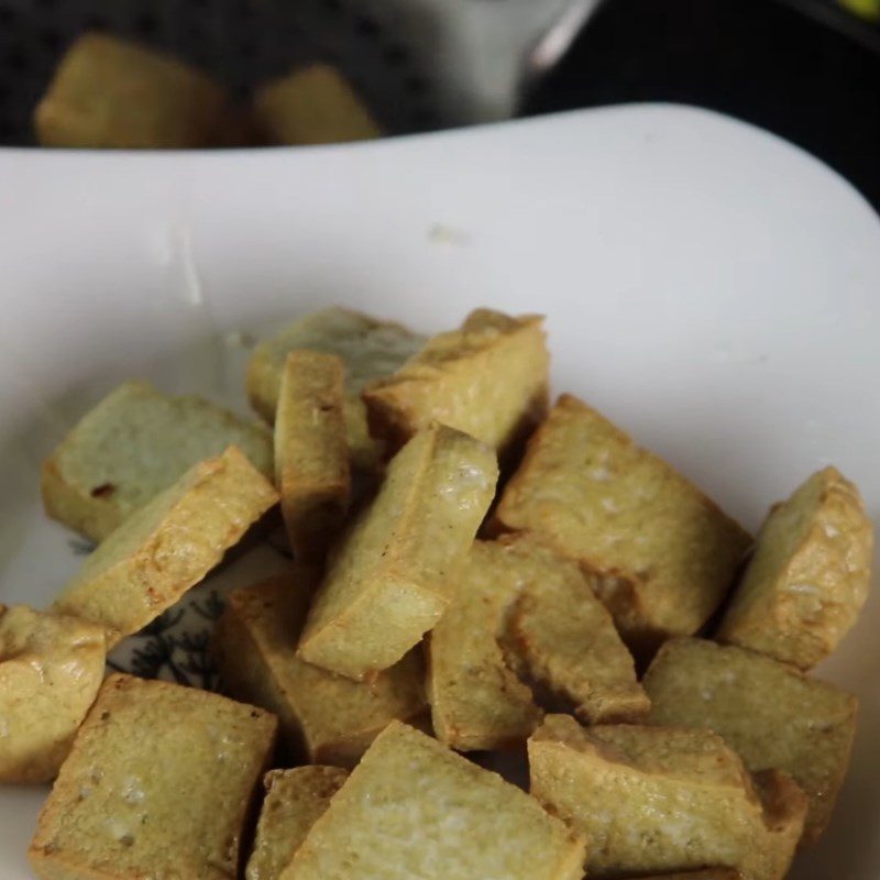 Step 3 Fry the tofu and potatoes Tofu potato soup