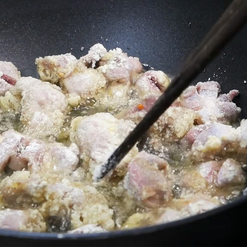 Step 4 Fry chicken gizzards Crispy fried chicken gizzards