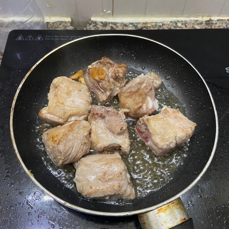 Step 2 Fry the Pork Ribs for Pineapple Ribs