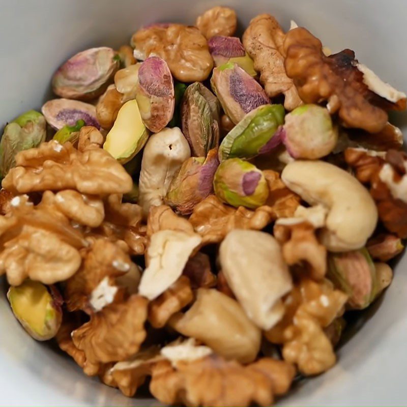 Step 1 Prepare and roast the seeds Mixed seed cake