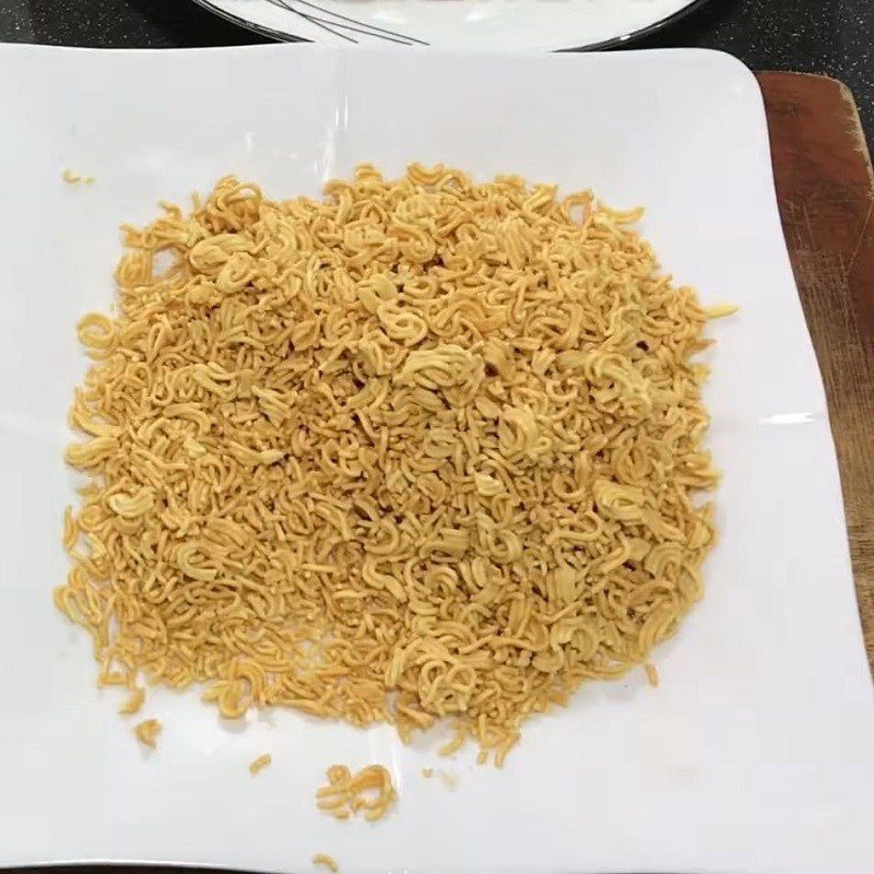 Step 2 Prepare the sausages and crumble the instant noodles Fried Instant Noodle Sausages