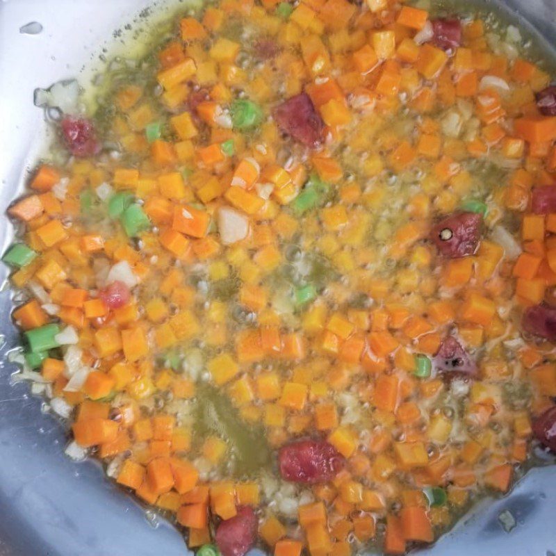 Step 3 Stir-frying the ingredients Mixed Fried Rice