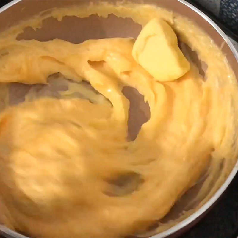 Step 4 Whipped salted egg yolk sauce mixture Salted egg yolk sauce used for cakes