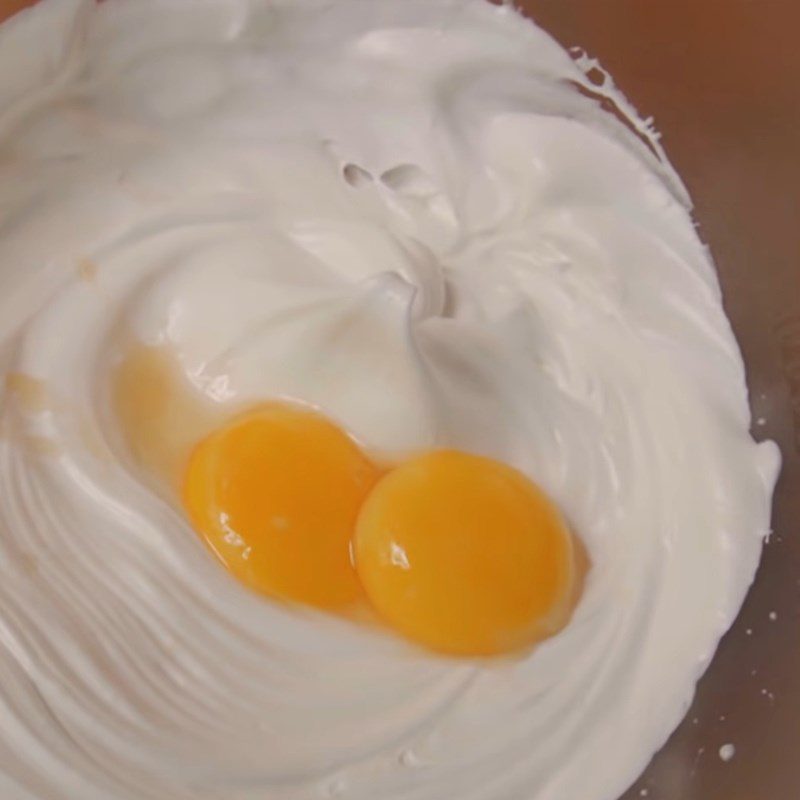 Step 4 Whipping the eggs for Shanghai Banana Cake