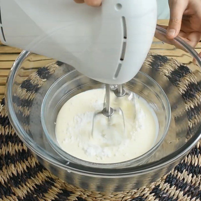 Step 6 Whipping cream Banana cake