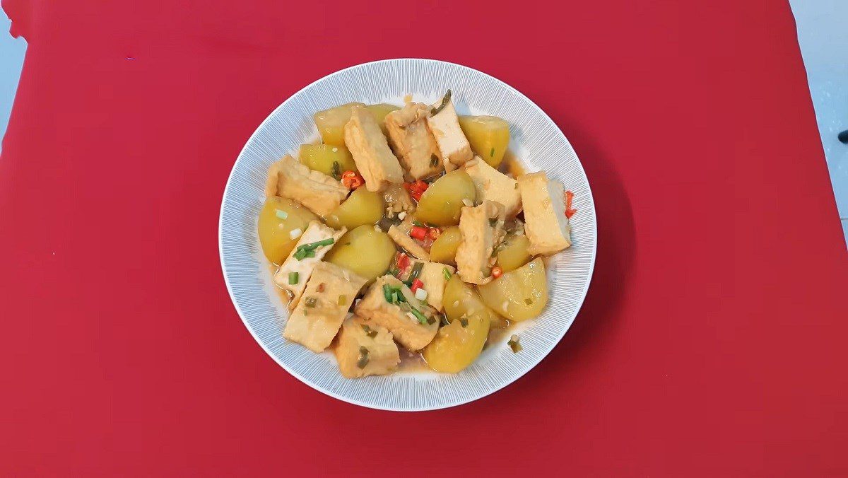 Braised Tofu with Young Watermelon