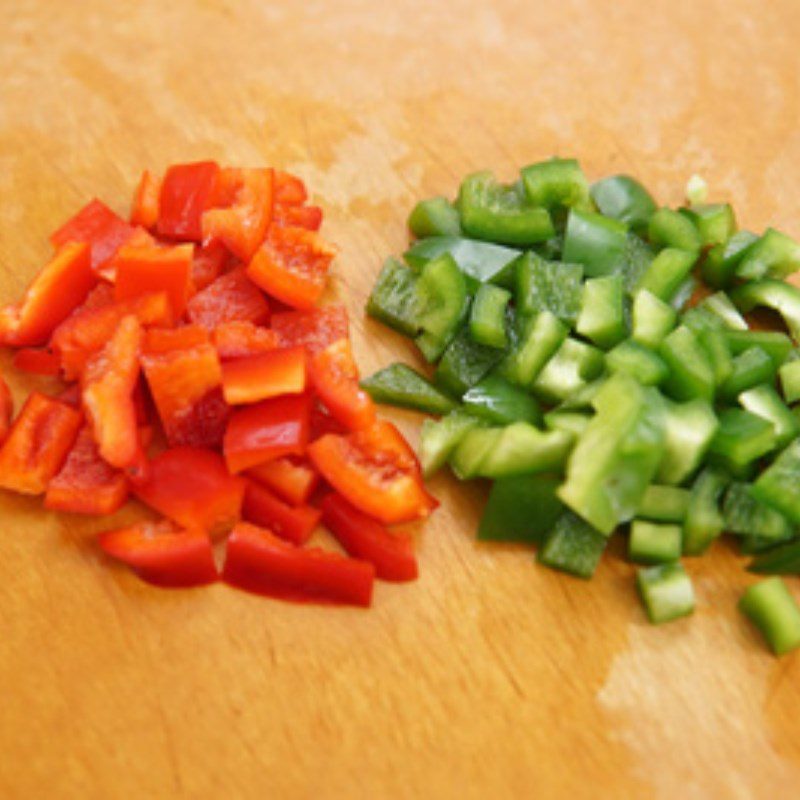 Step 1 Prepare the ingredients Fried tofu with soy sauce and bell peppers