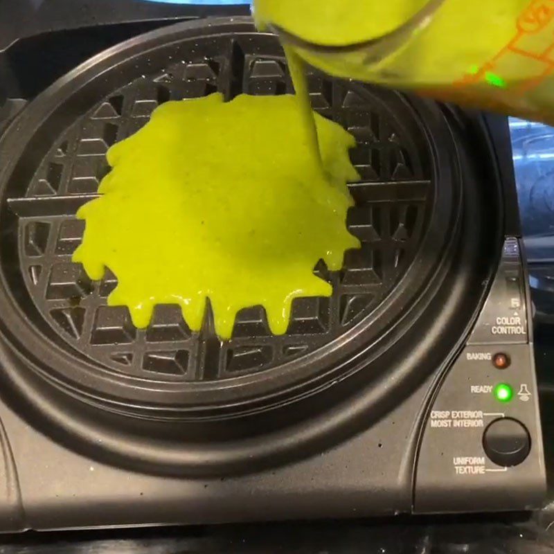 Step 3 Pouring the batter Oatmeal waffle