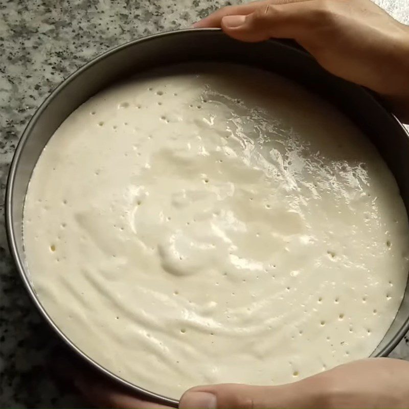 Step 4 Pouring the batter, baking the cake Coconut milk sponge cake