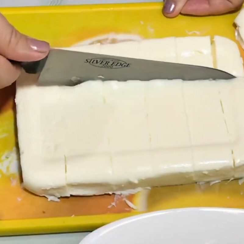 Step 3 Pouring and Cooling Coconut Milk Cake with Whipping Cream