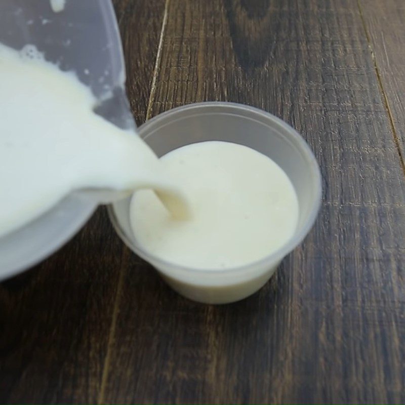 Step 3 Warm the milk mixture for strawberry soy pudding