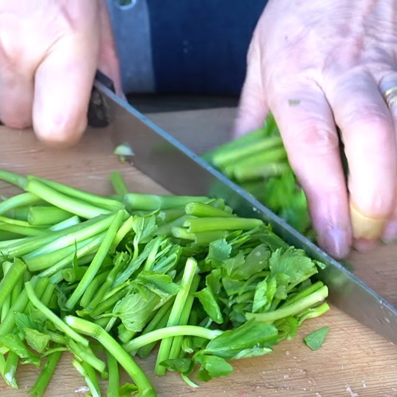 Step 1 Prepare the ingredients for Stingray Salad