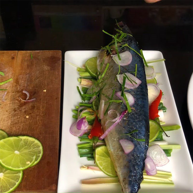 Step 4 Steam the fish Steamed saba fish with lemon