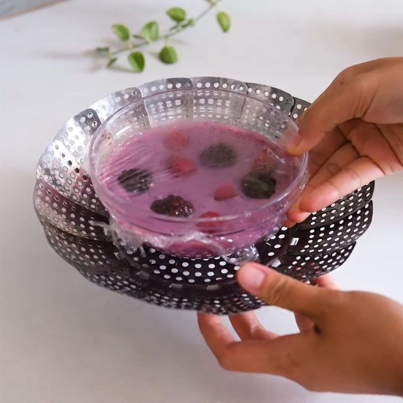 Step 3 Steam the cake mixture Purple sweet potato steamed yogurt cake