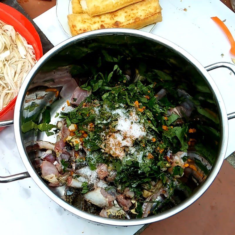 Step 3 Marinate the frog meat Frog braised with lotus root