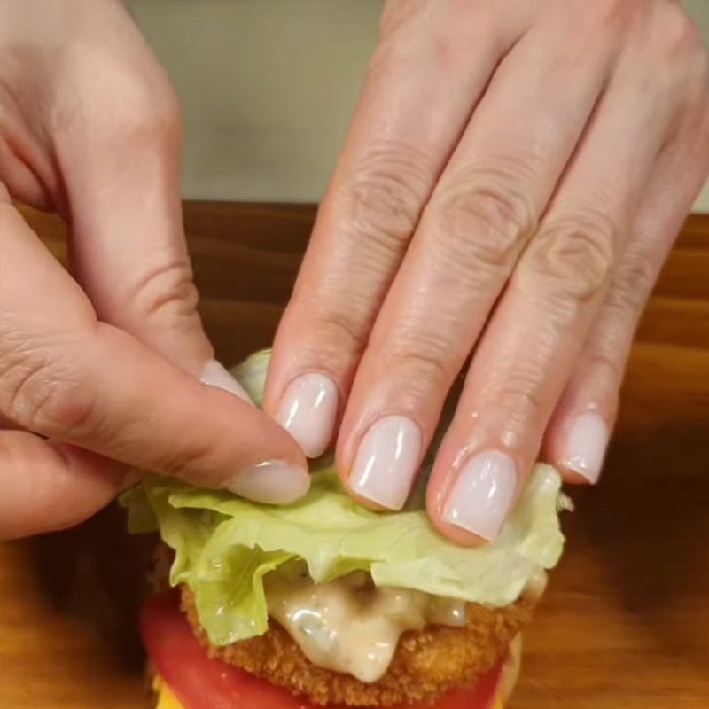 Step 4 Completion Shrimp hamburger