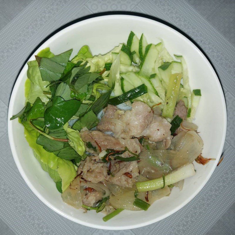 Step 5 Completion Western-style stir-fried noodles with meat