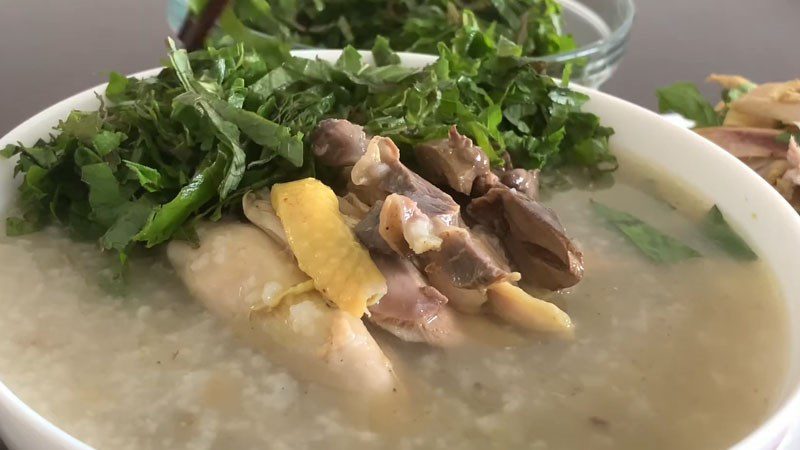 Chicken congee with perilla