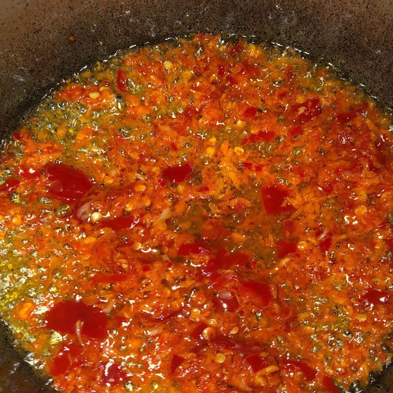 Step 3 Fish Stew Mackerel Stewed with Garlic and Chili (recipe shared by a user)