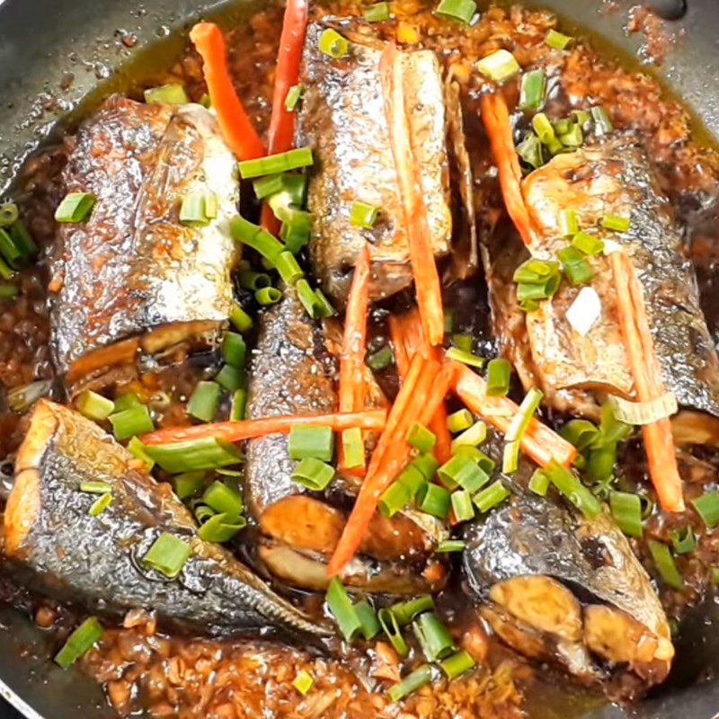 Step 5 Fish Stew Mackerel Stewed with Garlic and Chili