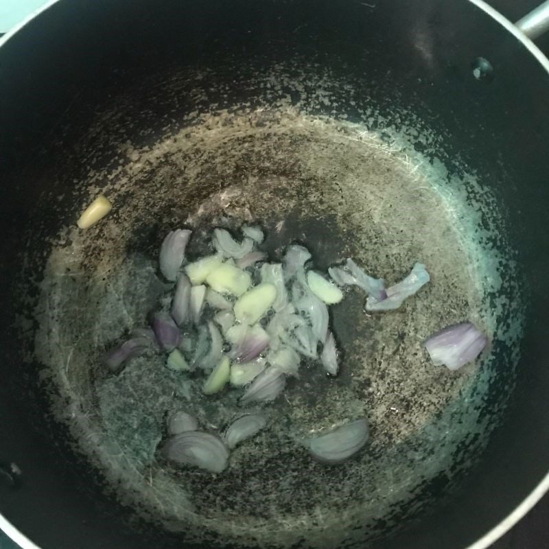 Step 4 Cook the mackerel