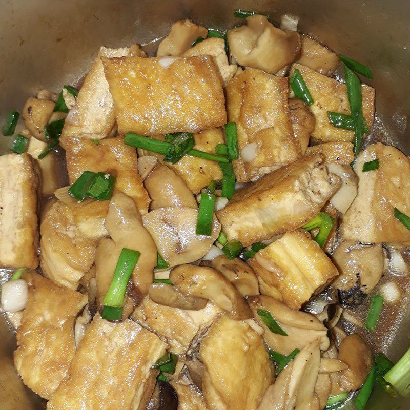 Step 3 Stewed Straw Mushrooms with Tofu Stewed Straw Mushrooms with Tofu