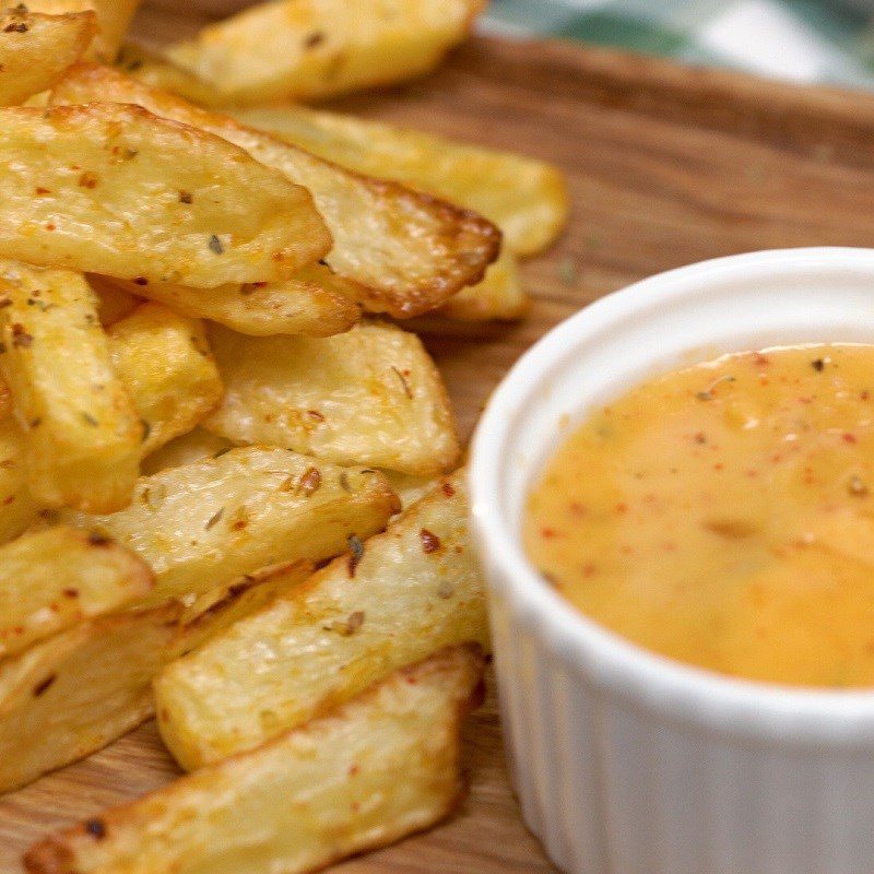 Step 5 Final product French fries with cheese sauce