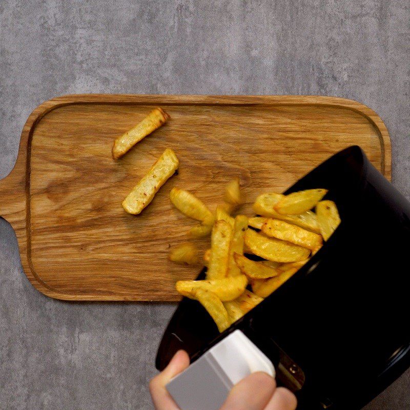 Step 3 Fry the potatoes Cheese sauce fried potatoes