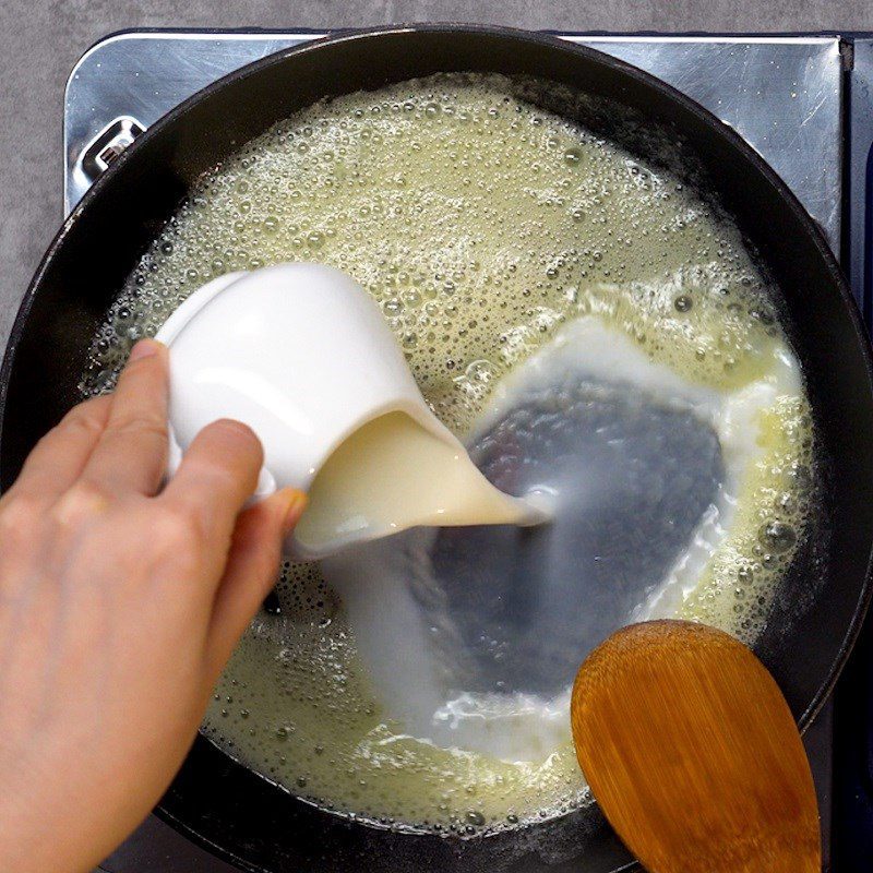 Step 4 Make cheese sauce French fries with cheese sauce