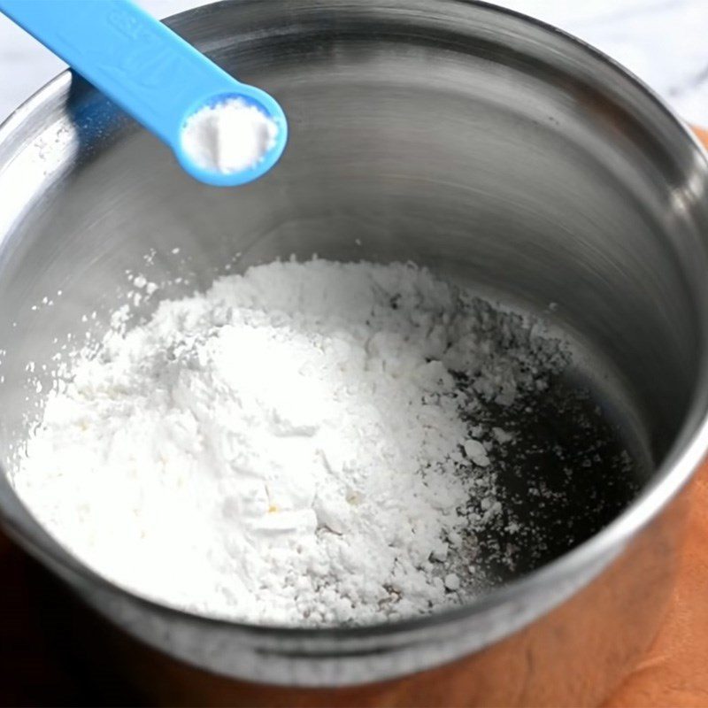 Step 1 Stir the coconut milk mixture Haupia coconut cake