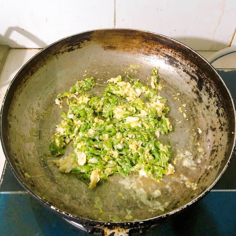 Step 2 Stir-fried morning glory with eggs Stir-fried morning glory with eggs