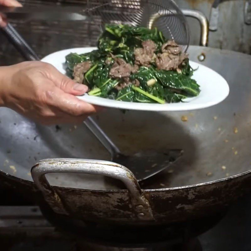 Step 4 Final Product Stir-fried beef with papaya leaves