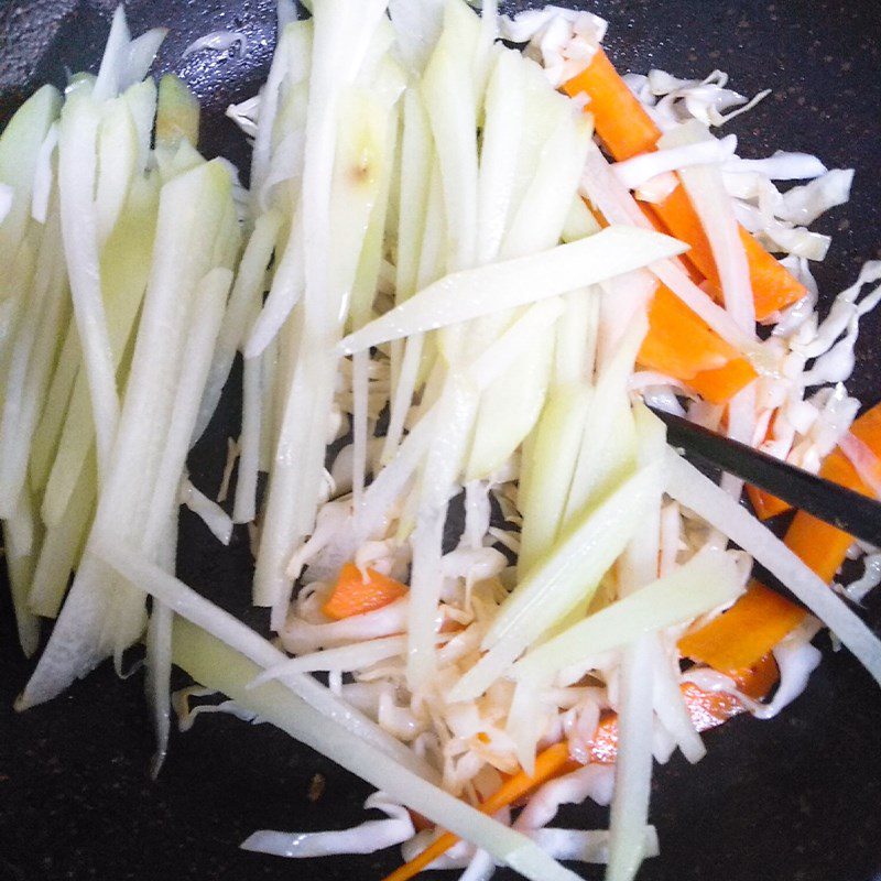 Step 3 Make beef stir-fried noodles Beef stir-fried noodles