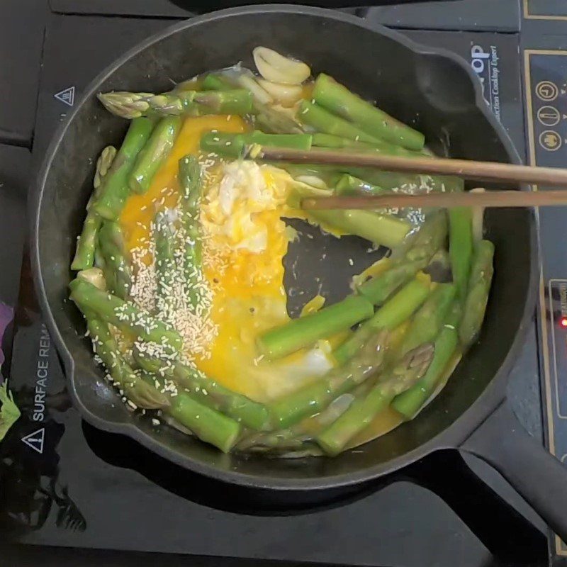 Step 3 Stir-fried asparagus with eggs Stir-fried asparagus with eggs