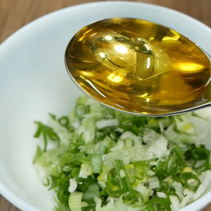 Step 4 Make scallion oil for rice cake - green bean rice cake with coconut milk and scallions